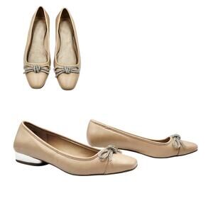 Anne Klein iFlex Cassidy Tan Rhinestone Bow Block Heel Ballet Flat Womens 8.5M